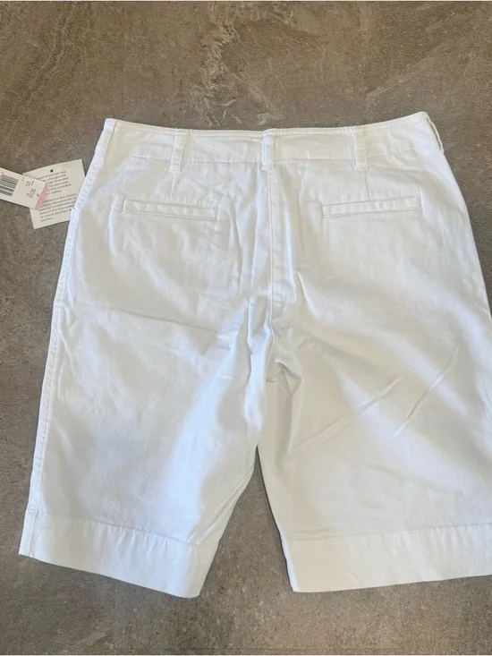 Jones New York Sport Petite White Bermuda Shorts Size 10P NWT - Picture 2 of 5